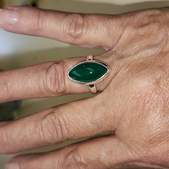 New Green onyx Sterling Silver Ring - Picture 5 of 7